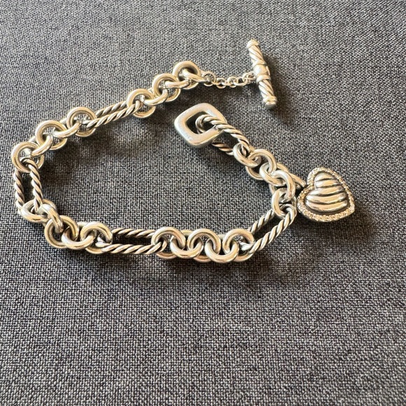 David Yurman Diamond Studded Heart Charm Sterling Silver Bracelet - Picture 8 of 8